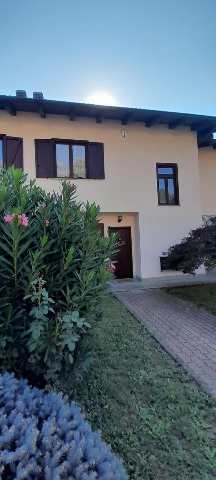 Casa Vacanze Le Tre Sorelle Torre Pellice Exterior photo
